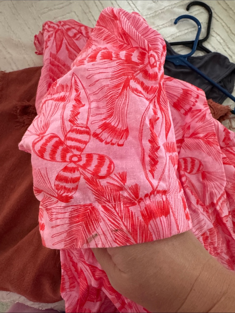 Karlie Tropical Linen Blouse - Picture 5 of 5